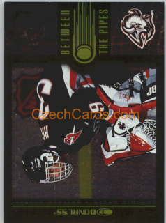 Dominik Hasek 1997/98  Donruss Between The Pipes /3500 #4of10